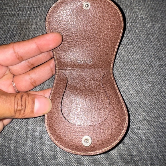 Gucci Brown Horseshoe Coin Pouch - Picture 3 of 8